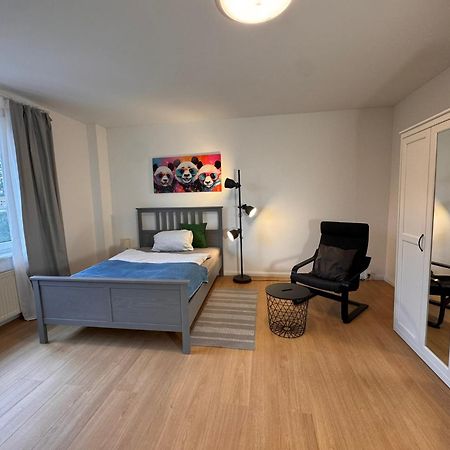 Fc-Apartmenthaus Falkensee Mit Grossem Garten Und Pkw Stellflaechen Dış mekan fotoğraf