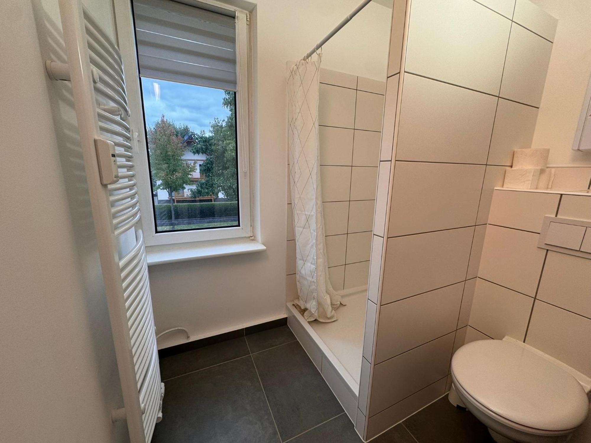 Fc-Apartmenthaus Falkensee Mit Grossem Garten Und Pkw Stellflaechen Dış mekan fotoğraf