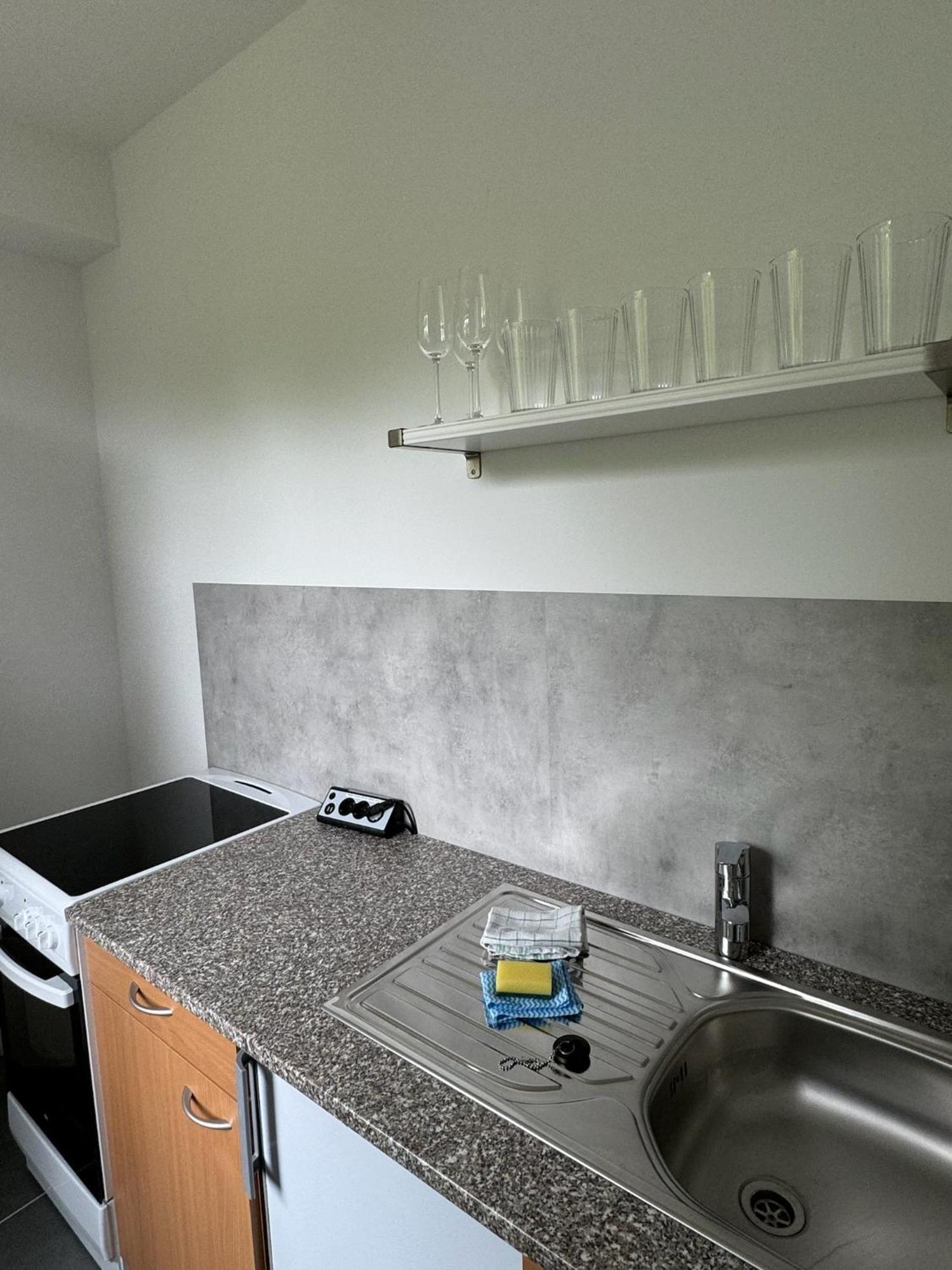 Fc-Apartmenthaus Falkensee Mit Grossem Garten Und Pkw Stellflaechen Dış mekan fotoğraf
