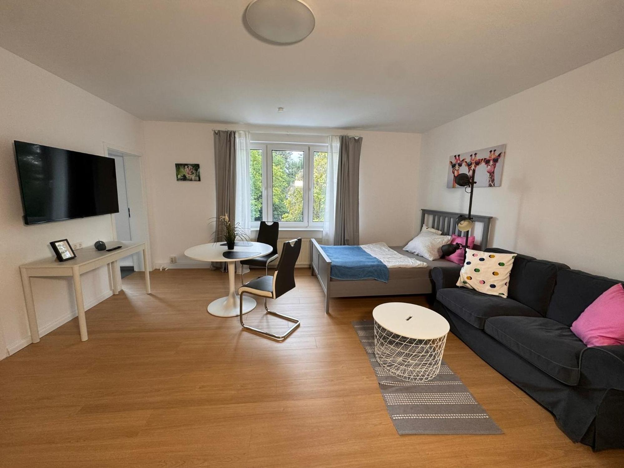 Fc-Apartmenthaus Falkensee Mit Grossem Garten Und Pkw Stellflaechen Dış mekan fotoğraf