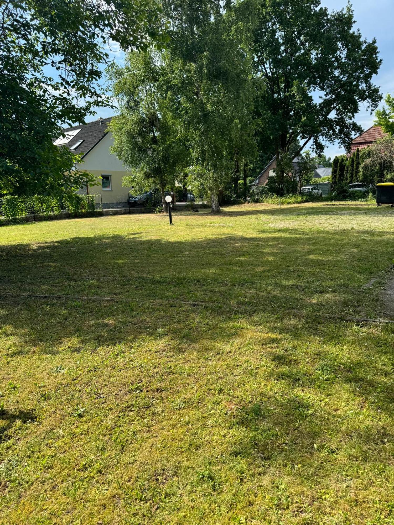 Fc-Apartmenthaus Falkensee Mit Grossem Garten Und Pkw Stellflaechen Dış mekan fotoğraf