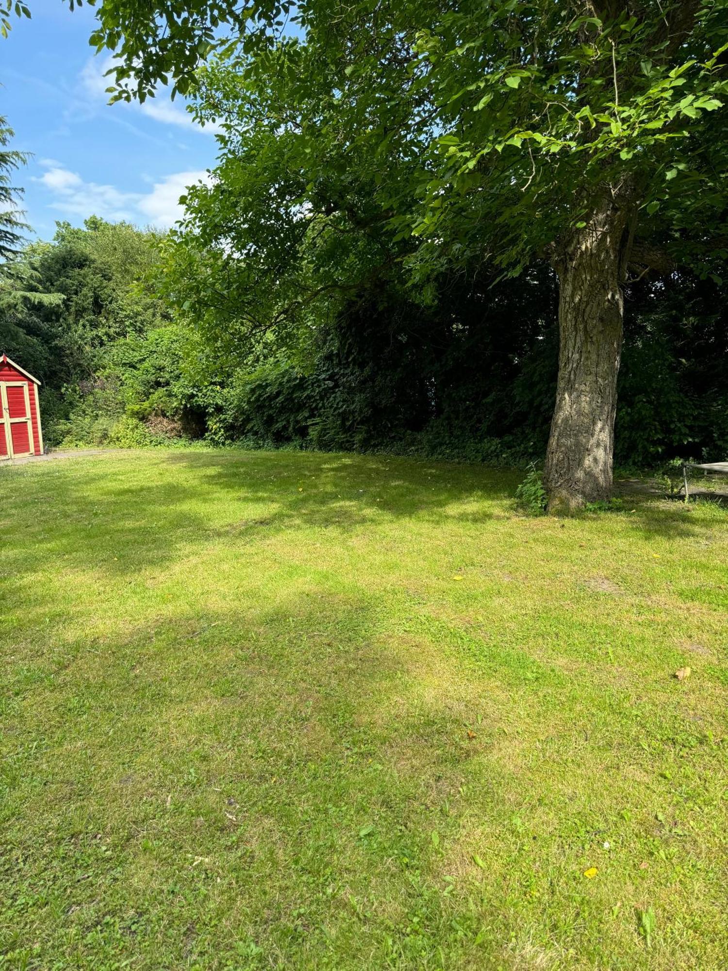 Fc-Apartmenthaus Falkensee Mit Grossem Garten Und Pkw Stellflaechen Dış mekan fotoğraf